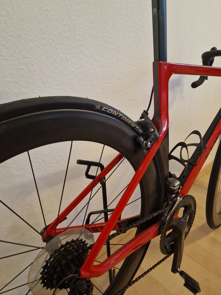 Käytetty Canyon Aeroad CF SLX 8.0 2018 2018 Road & Gravel — kuva 5 / 6