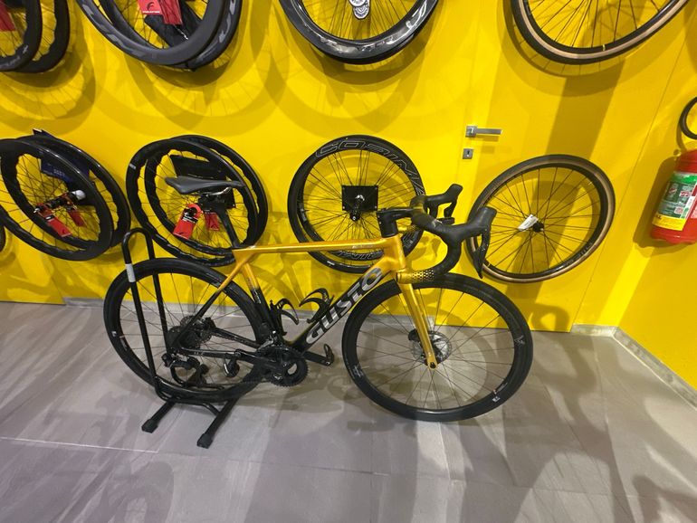 Tweedehands Gusto Custom Shimano 105 Di2 2025 Road & Gravel — afbeelding 1 van 6