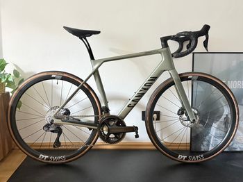 Used Canyon Endurace CF SLX 8 Di2 2025 Road & Gravel