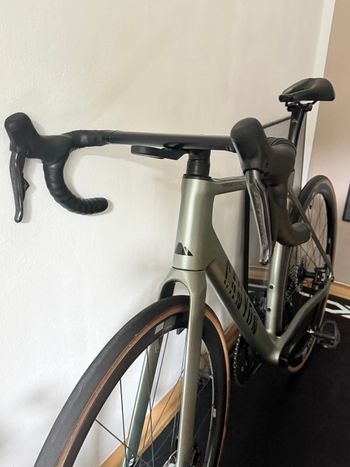 Used Canyon Endurace CF SLX 8 Di2 2025 Road & Gravel, Green — image 3 of 27
