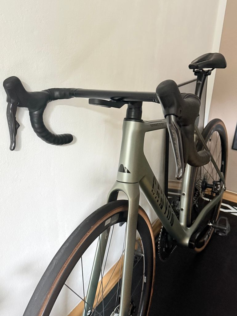 Used Canyon Endurace CF SLX 8 Di2 2025 Road & Gravel, Green — image 3 of 27