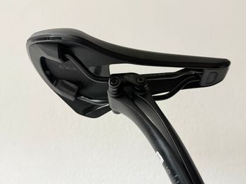 Used Canyon Endurace CF SLX 8 Di2 2025 Road & Gravel, Green — image 15 of 27