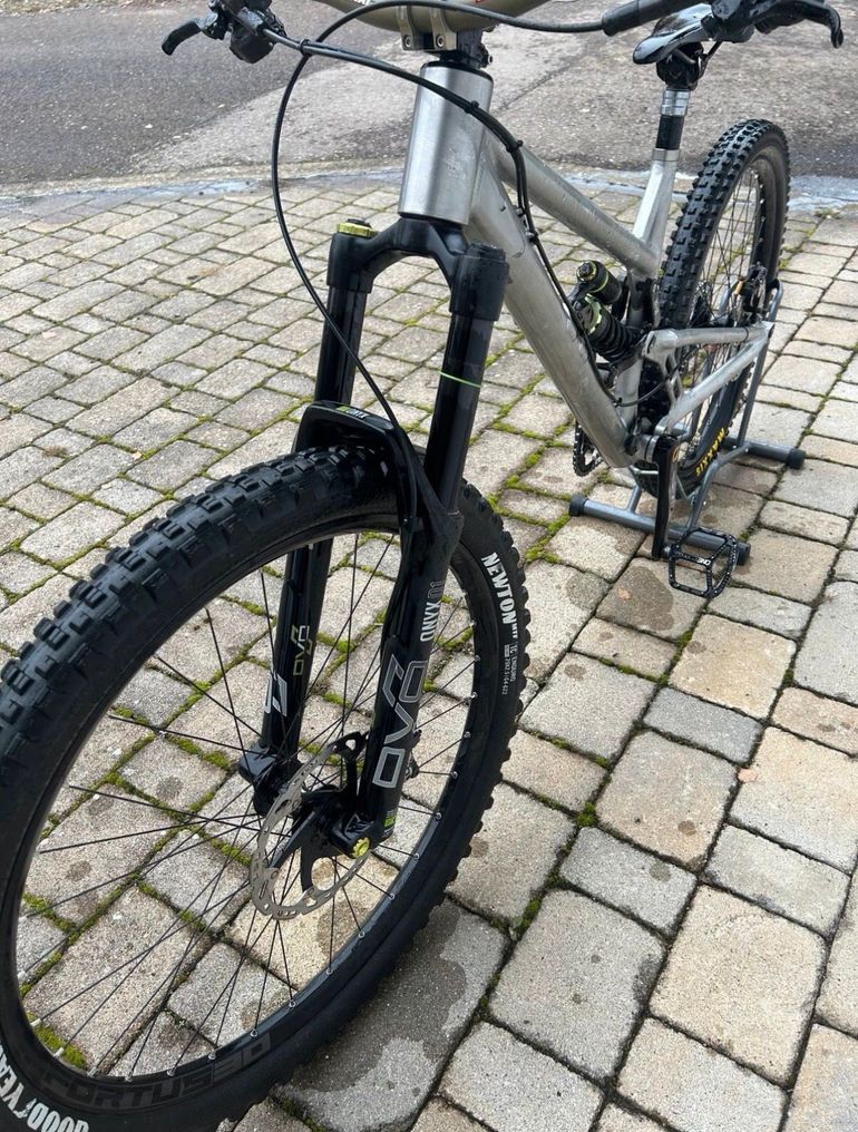 Używany Reichmann Custom Shimano Saint 2024 Mountainbike — zdjęcie 13 z 15