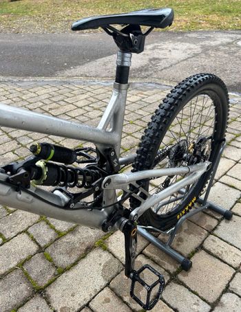 Używany Reichmann Custom Shimano Saint 2024 Mountainbike — zdjęcie 14 z 15