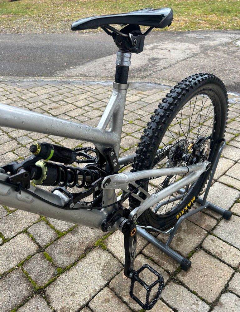 Używany Reichmann Custom Shimano Saint 2024 Mountainbike — zdjęcie 14 z 15