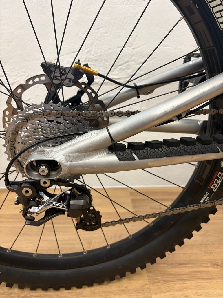Używany Reichmann Custom Shimano Saint 2024 Mountainbike — zdjęcie 4 z 15