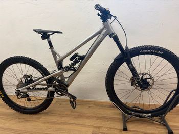 Używany Reichmann Custom Shimano Saint 2024 Mountainbike — zdjęcie 5 z 15