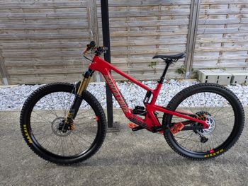 Tweedehands Santa Cruz 5010 S / Carbon C 2024 2024 Mountainbike — afbeelding 2 van 14
