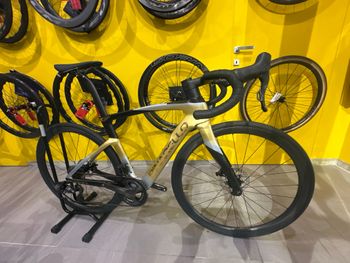 Used Pinarello Dogma Campagnolo Super Record EPS 2027 Road & Gravel