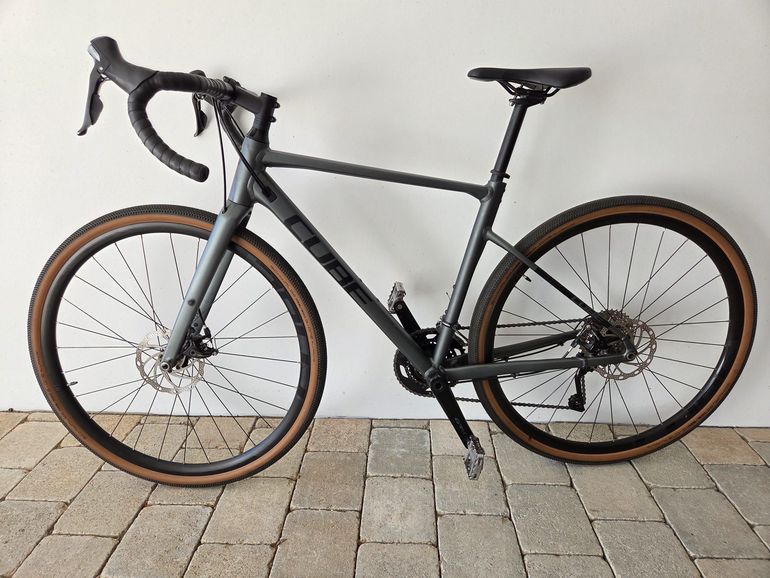 Gebrauchtes CUBE NUROAD PRO 2022 2022 Road & Gravel, Hellgrau — Bild 1 von 12