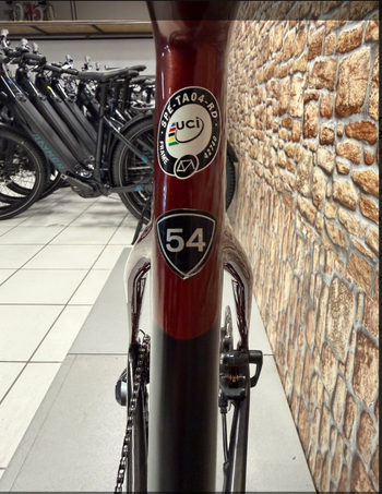 Used Specialized S-Works Tarmac SL6 Disc-Ultegra Di2 2022 2022 Road & Gravel, Red — image 10 of 10