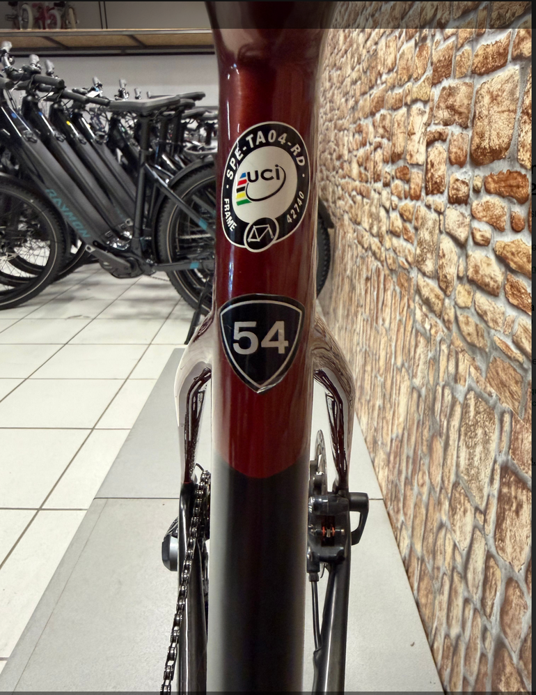 Used Specialized S-Works Tarmac SL6 Disc-Ultegra Di2 2022 2022 Road & Gravel, Red — image 10 of 10