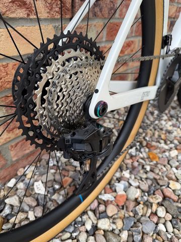 Factor Ostro gravel Custom Shimano GRX 2026 Road & Gravel usato, Bianco — immagine 8 di 12