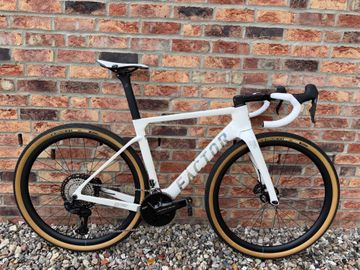 Used Factor Ostro gravel Custom Shimano GRX 2026 Road & Gravel