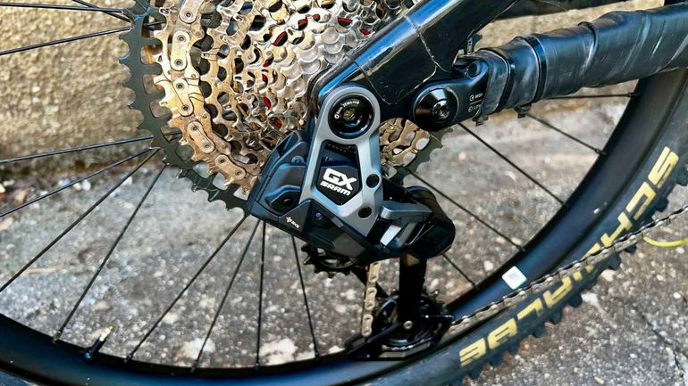 Used Specialized Turbo Levo Expert 2024 2024 Mountainbike, Black, 29, 27.5 — image 4 of 7