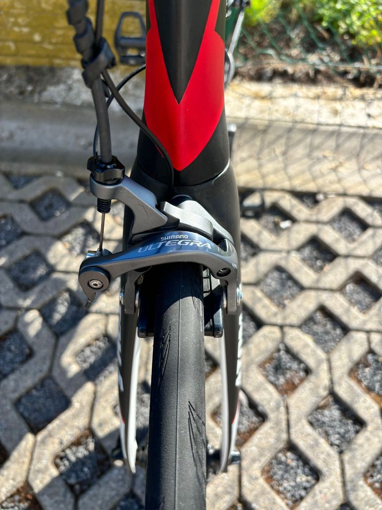 Used Atom6 Custom Shimano Ultegra Di2 2020 Road & Gravel, Black — image 9 of 11