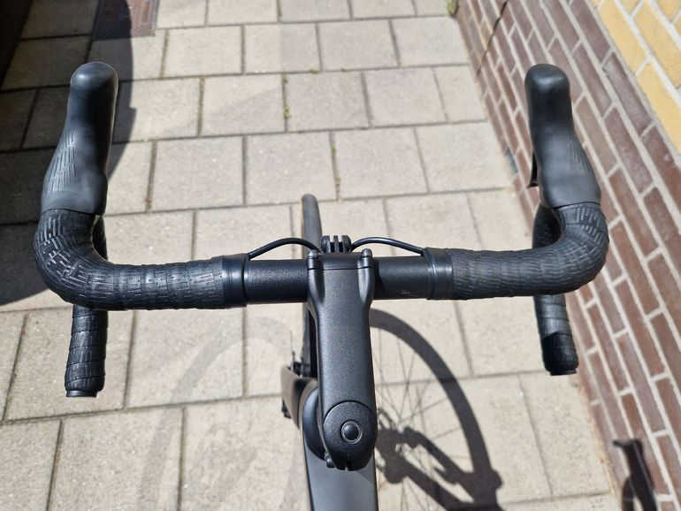 Used Trek Madone SL 6 Gen 8 2025 2025 Road & Gravel, Black — image 18 of 18