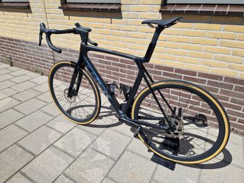 Used Trek Madone SL 6 Gen 8 2025 2025 Road & Gravel, Black — image 5 of 18
