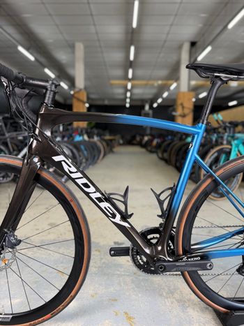 Used Ridley Fenix SL Disc - Shimano Ultegra 2x11sp 2023 2023 Road & Gravel, Black — image 21 of 22