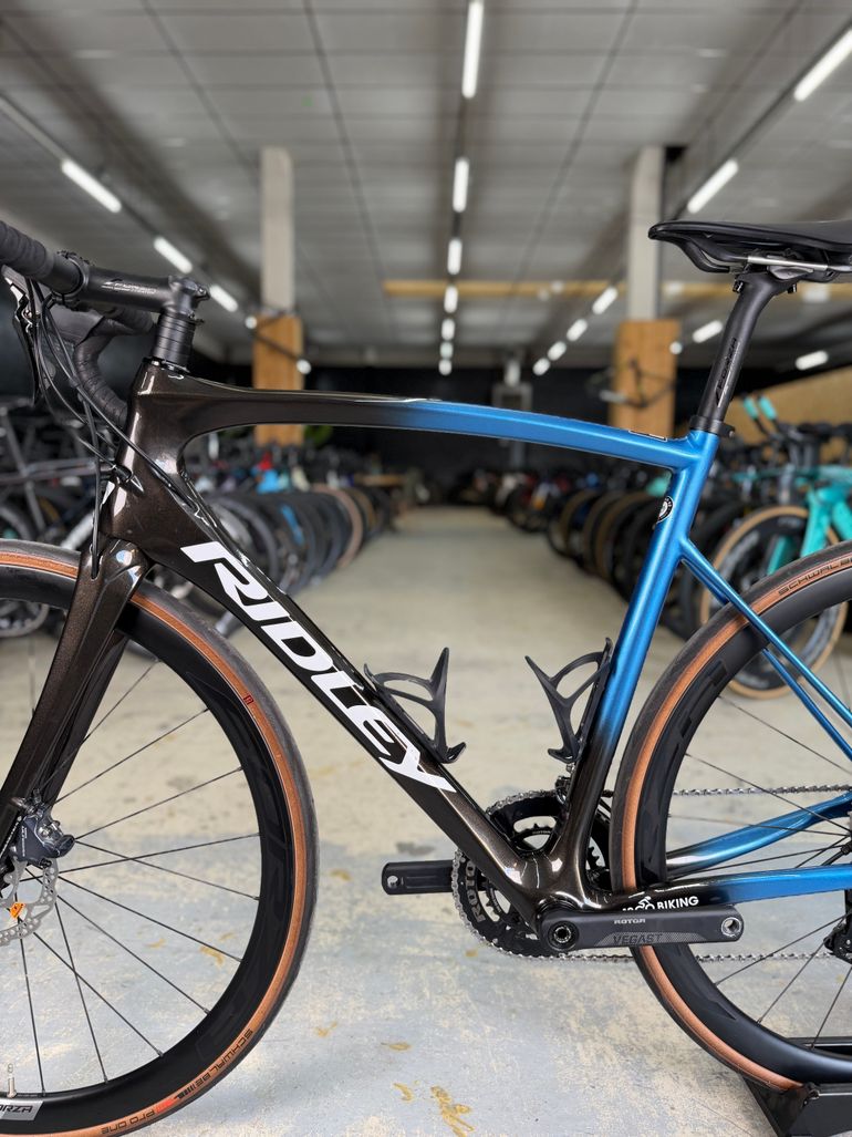 Used Ridley Fenix SL Disc - Shimano Ultegra 2x11sp 2023 2023 Road & Gravel, Black — image 21 of 22