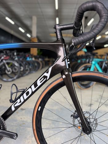 Used Ridley Fenix SL Disc - Shimano Ultegra 2x11sp 2023 2023 Road & Gravel, Black — image 5 of 22