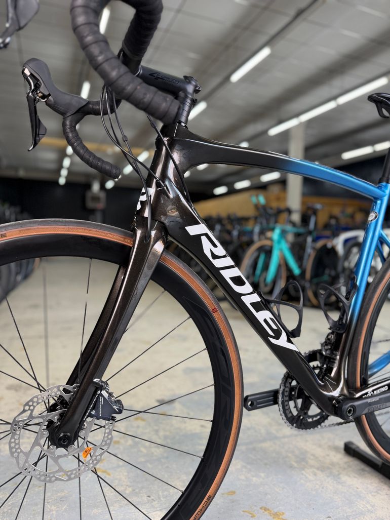 Used Ridley Fenix SL Disc - Shimano Ultegra 2x11sp 2023 2023 Road & Gravel, Black — image 15 of 22