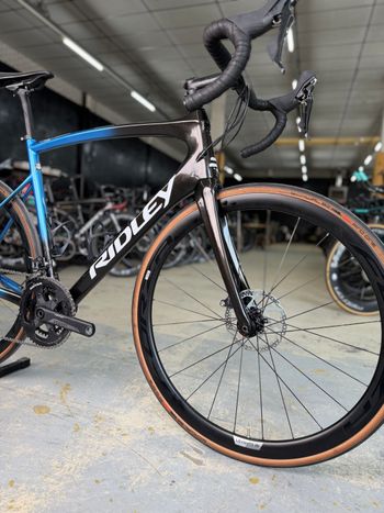 Used Ridley Fenix SL Disc - Shimano Ultegra 2x11sp 2023 2023 Road & Gravel, Black — image 3 of 22
