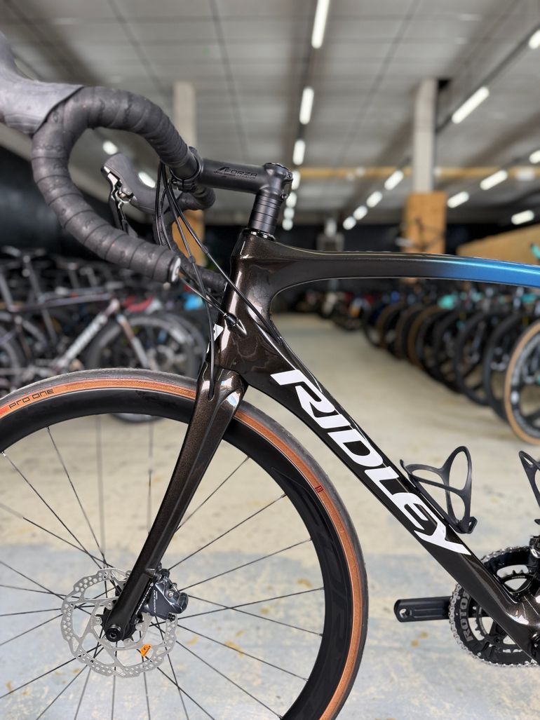 Used Ridley Fenix SL Disc - Shimano Ultegra 2x11sp 2023 2023 Road & Gravel, Black — image 16 of 22