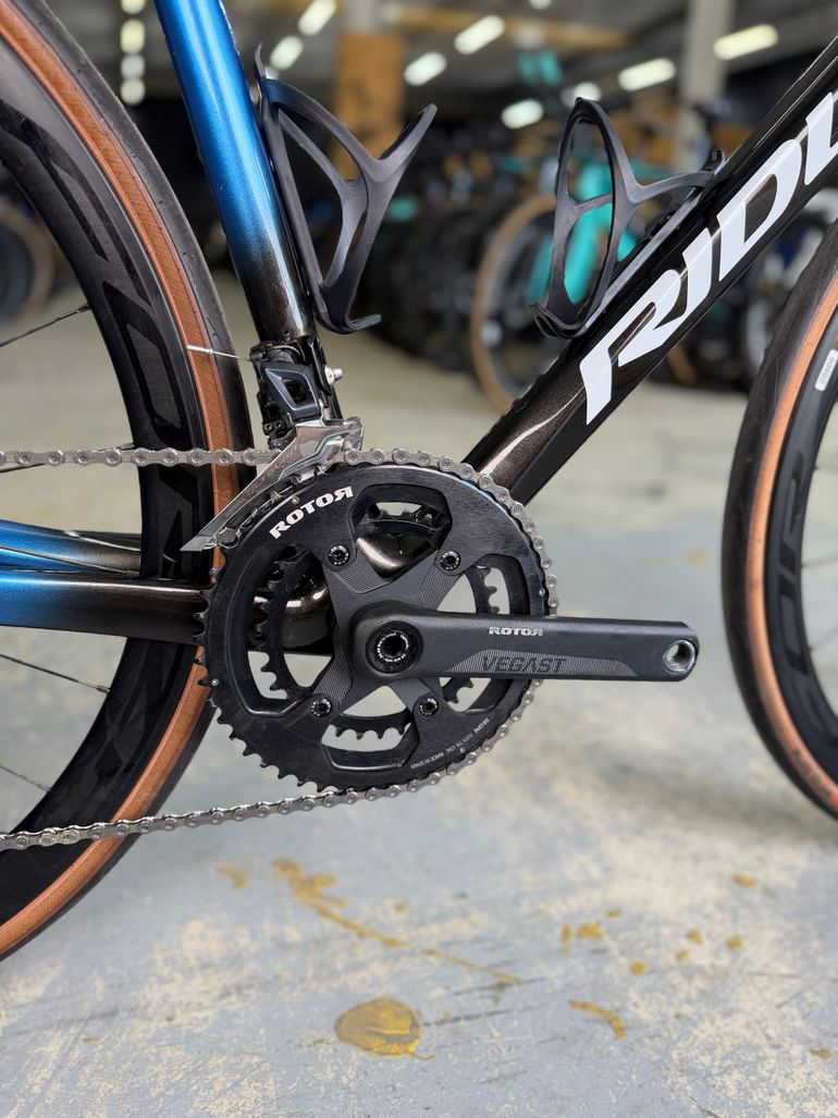 Used Ridley Fenix SL Disc - Shimano Ultegra 2x11sp 2023 2023 Road & Gravel, Black — image 8 of 22