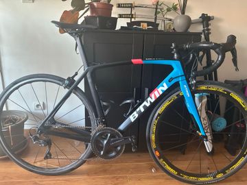 Used B’TWIN Ultra RCR Shimano Ultegra 2018 Road & Gravel, Black — image 2 of 3