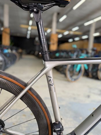 Used Scott Addict RC15 Di2 Carbon 2019 Road & Gravel, Black — image 7 of 22