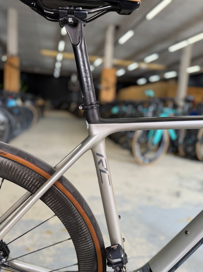 Used Scott Addict RC15 Di2 Carbon 2019 Road & Gravel, Black — image 7 of 22