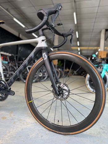 Used Scott Addict RC15 Di2 Carbon 2019 Road & Gravel, Black — image 3 of 22