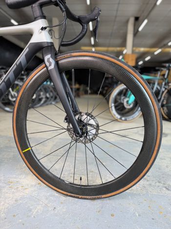 Used Scott Addict RC15 Di2 Carbon 2019 Road & Gravel, Black — image 5 of 22