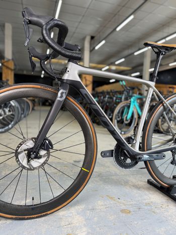 Used Scott Addict RC15 Di2 Carbon 2019 Road & Gravel, Black — image 16 of 22
