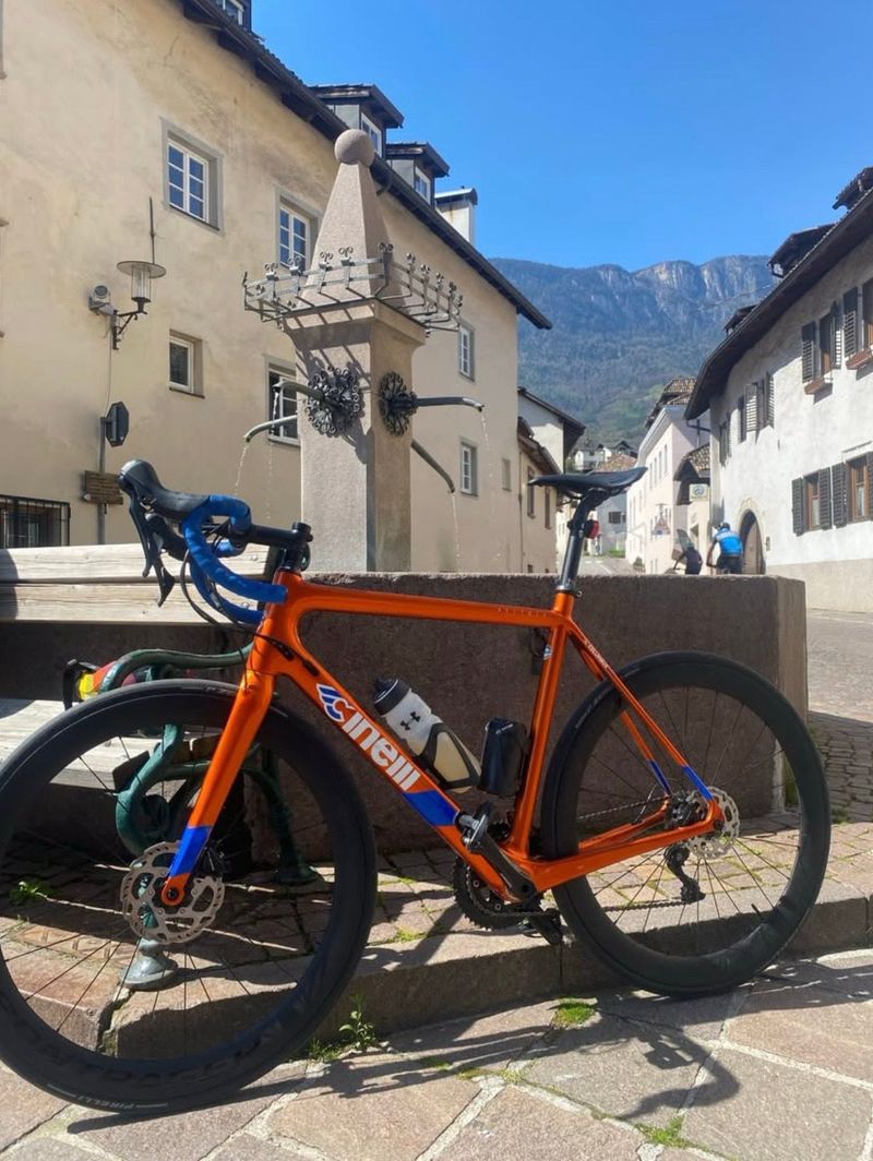 Used Cinelli Veltrix Disc 2019 2019 Road & Gravel, Orange — image 2 of 3