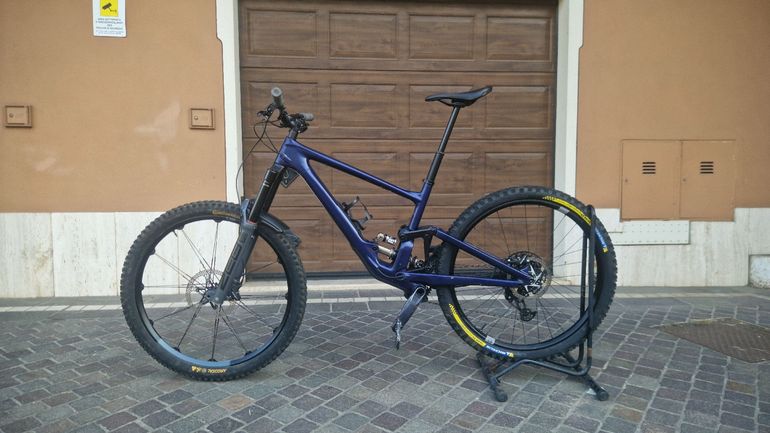 Used Specialized Enduro SRAM GX Eagle AXS 2023 Mountainbike, Blue — image 2 of 3