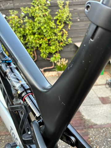 Canyon Spectral 29 CF 9 2021 2021 Mountainbike usato, Nero — immagine 9 di 16