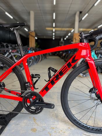 Used Trek Émonda SL 7 2021 2021 Road & Gravel, Red — image 9 of 20