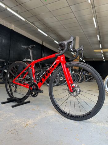 Used Trek Émonda SL 7 2021 2021 Road & Gravel, Red — image 2 of 20