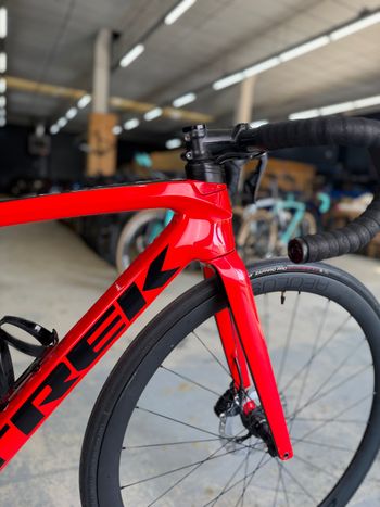 Used Trek Émonda SL 7 2021 2021 Road & Gravel, Red — image 5 of 20
