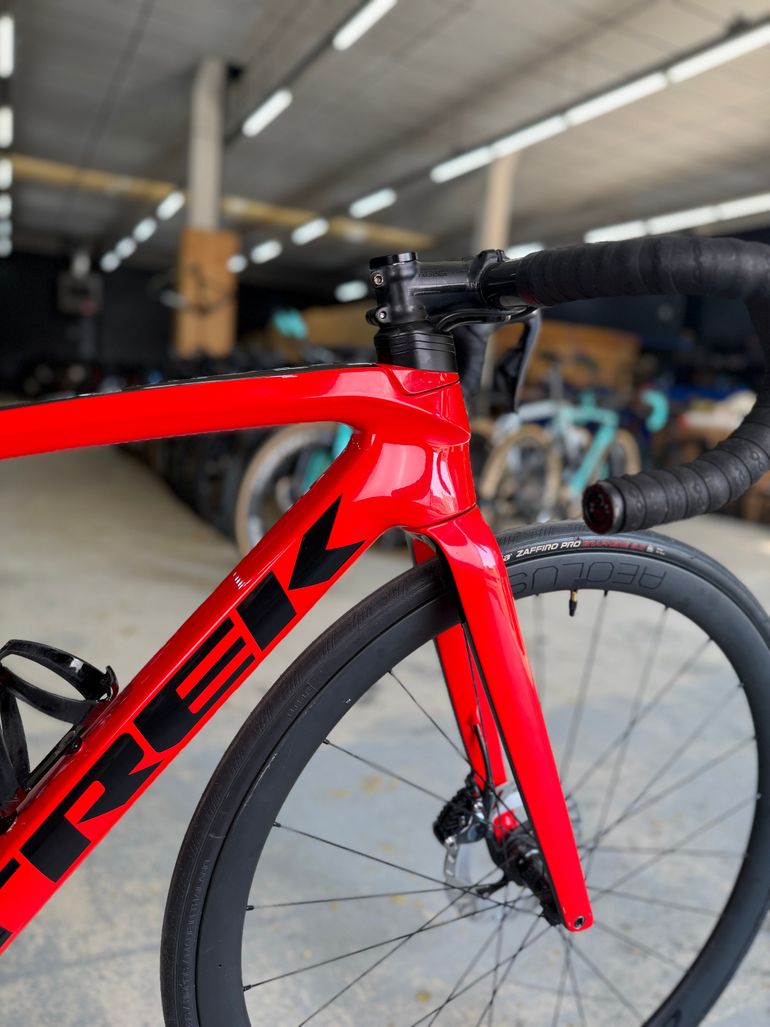 Used Trek Émonda SL 7 2021 2021 Road & Gravel, Red — image 5 of 20