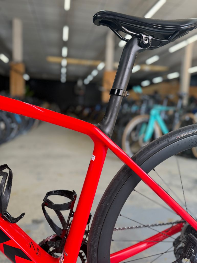Used Trek Émonda SL 7 2021 2021 Road & Gravel, Red — image 16 of 20