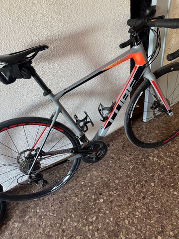 Używany CUBE Attain Shimano 105 2016 Road & Gravel