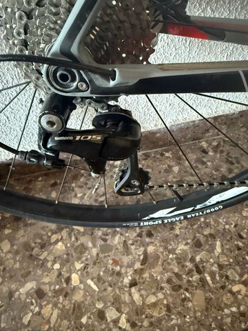 Tweedehands CUBE Attain Shimano 105 2016 Road & Gravel — afbeelding 8 van 8