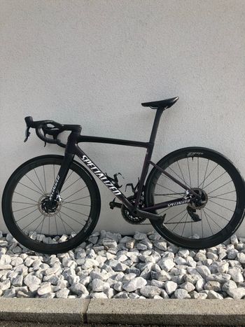 Used Specialized Tarmac SL8 Pro - SRAM Force AXS 2026 2026 Road & Gravel, Black — image 2 of 12