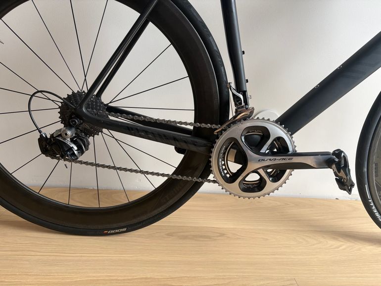 Used Canyon CF Ultimate SLX 9.0 Swiss Edition 2016 Road & Gravel, Black — image 2 of 10