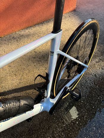 Used CUBE LITENING AIR C:68X SLT 2024 2024 Road & Gravel, White — image 8 of 12