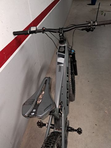 Tweedehands Focus THRON² 6.7 2020 Mountainbike — afbeelding 4 van 6