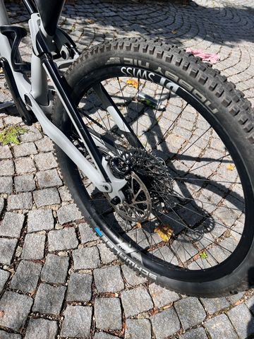 Used Canyon Neuron CF 9 SL 2021 2021 Mountainbike, Light Gray, 27.5, 29 — image 5 of 8